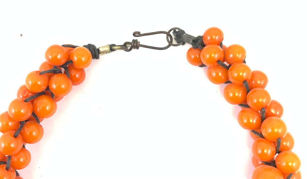 NK10021B ORANGE RESIN BEAD BRAIDED NECKLACE