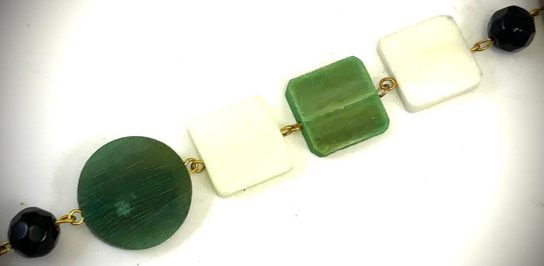 NK14849 HORN/BONE/GLASS BEAD NECKLACE