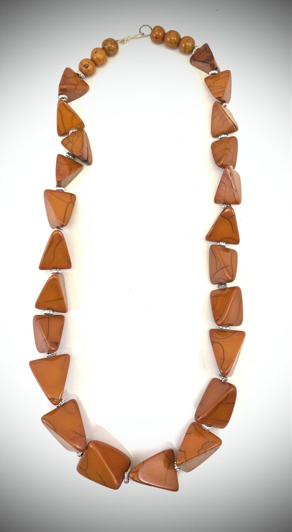 NK14964 RESIN/C C P BEAD NECKLACE