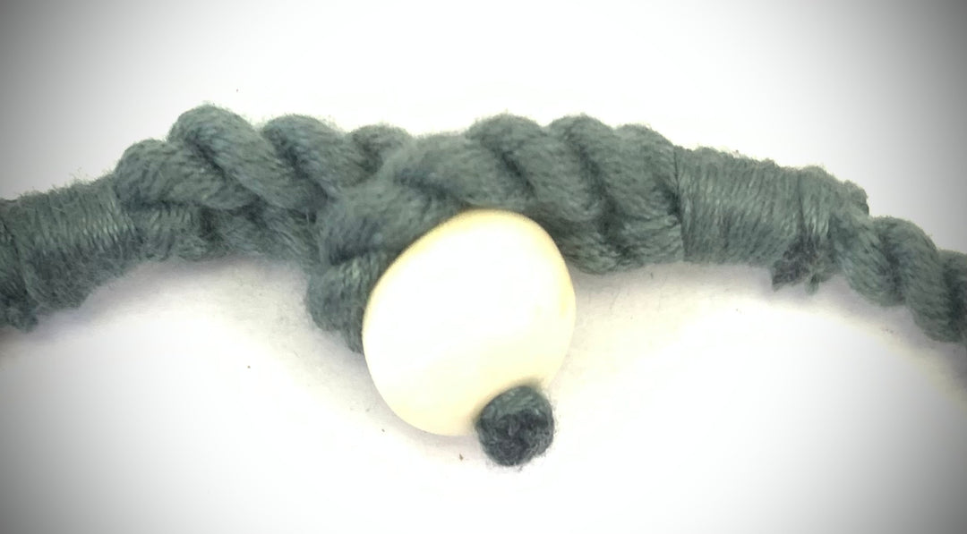 NK14940 BONE BEAD WITH BRAIDED THREAD NECKLACE