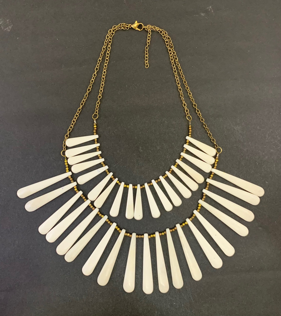 NK14950 BONE PATTI WITH GOLD METAL CHAIN NECKLACE