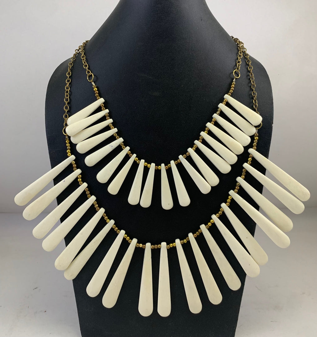 NK14950 BONE PATTI WITH GOLD METAL CHAIN NECKLACE