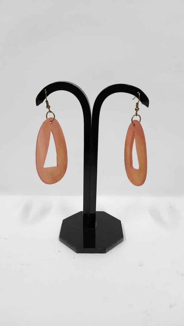 HORN BEAD ONION PINK COLOR EARRINGS