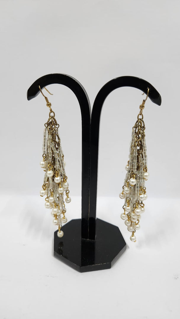 SEED & ARTIFICIAL WHITE PEARL BEAD EARRINGS