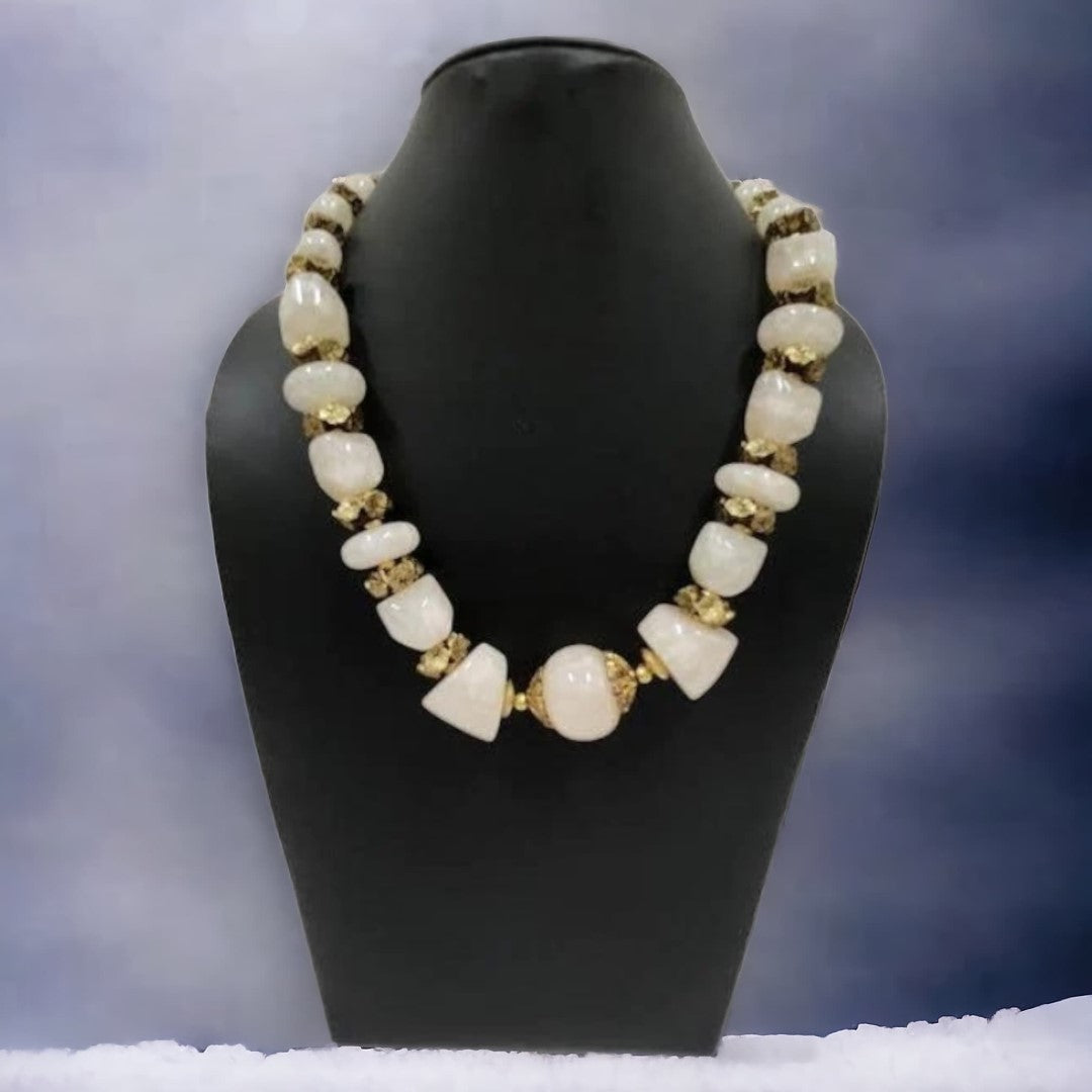 NATURAL ACRYLIC BEAD NECKLACE