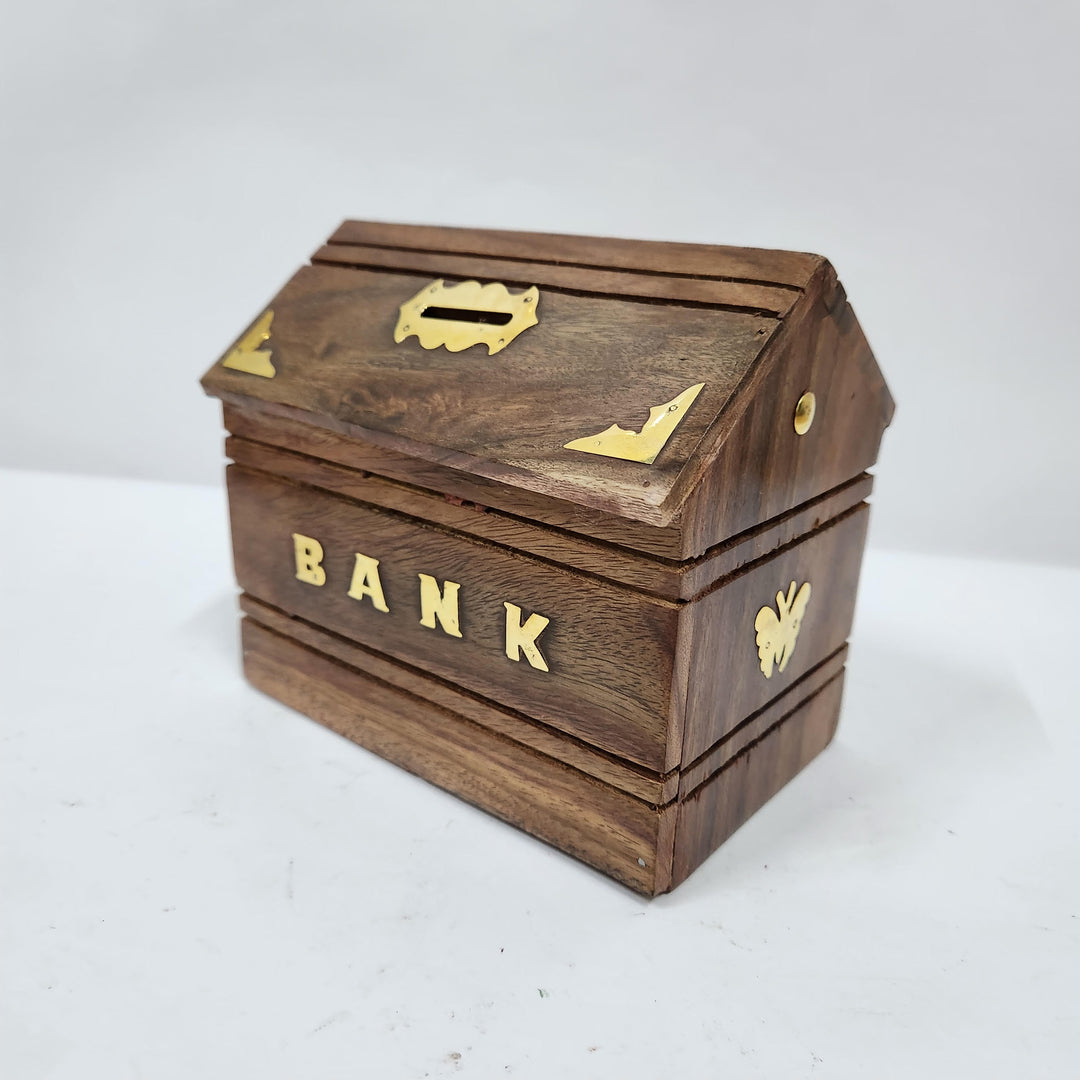 MIG 128 WOODEN PIGGY BANK WITH KEY