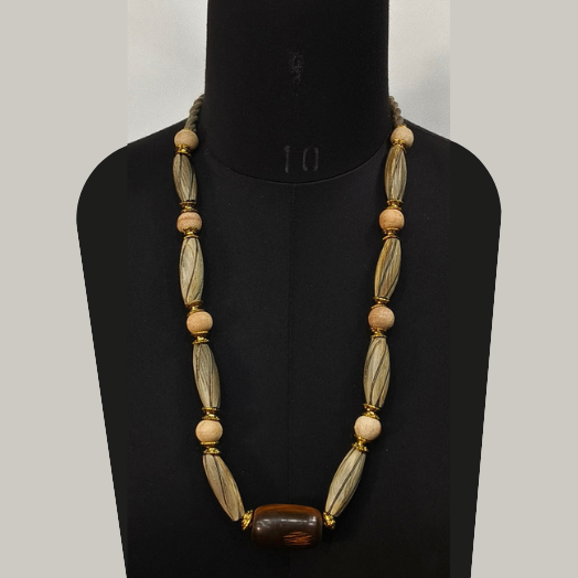 WOODEN/HORN BEAD NECKLACE