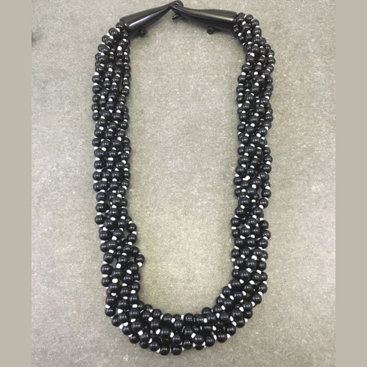 BLACK AND WHITE RESIN AND SEED BEAD NECKLACE