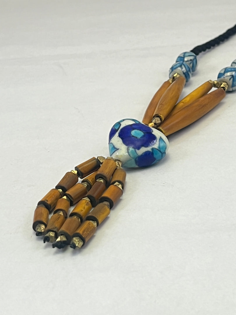 HORN PIPE & CEREMIC BEAD WITH GOLD METAL BOLL & THREAD BRAIDED NECKLACE