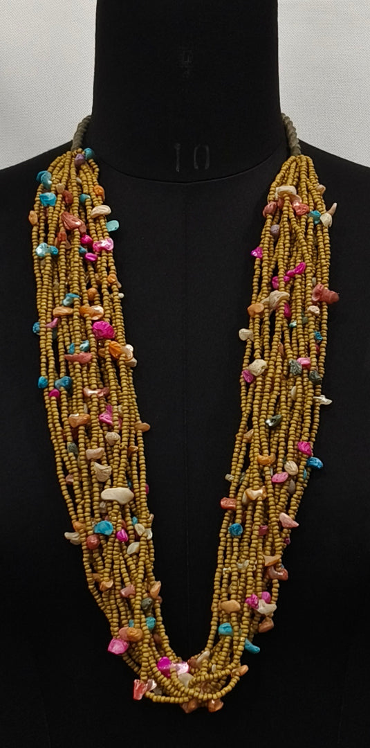 MULTY LAYERED SEED BEAD AND SHELL THREAD NECKLACE