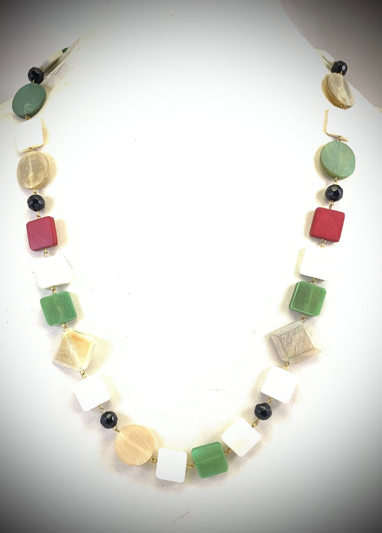 NK14849 HORN/BONE/GLASS BEAD NECKLACE
