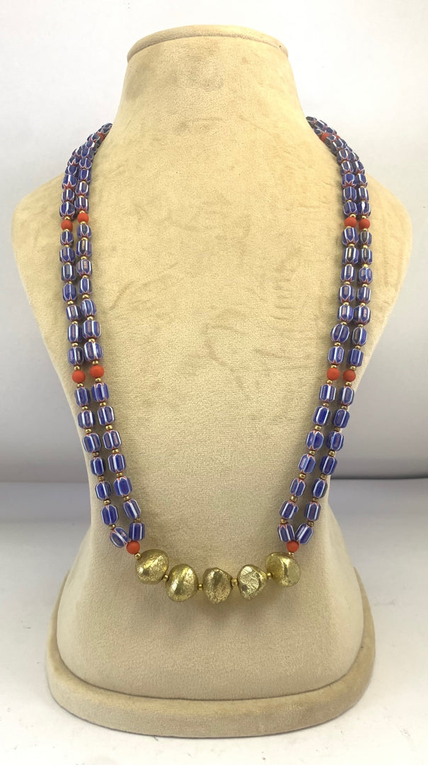 NK14923 GLASS/CHEVRON BEAD WITH GOLD METAL NUGGET NECKLACE