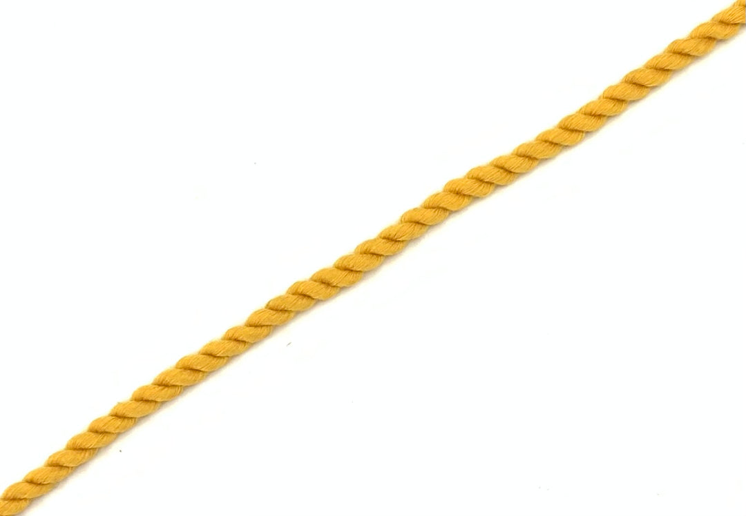 NK8534 - HORN BEAD/RING WITH GOLD METAL PENDANT & THREAD TASSEL NECKLACE