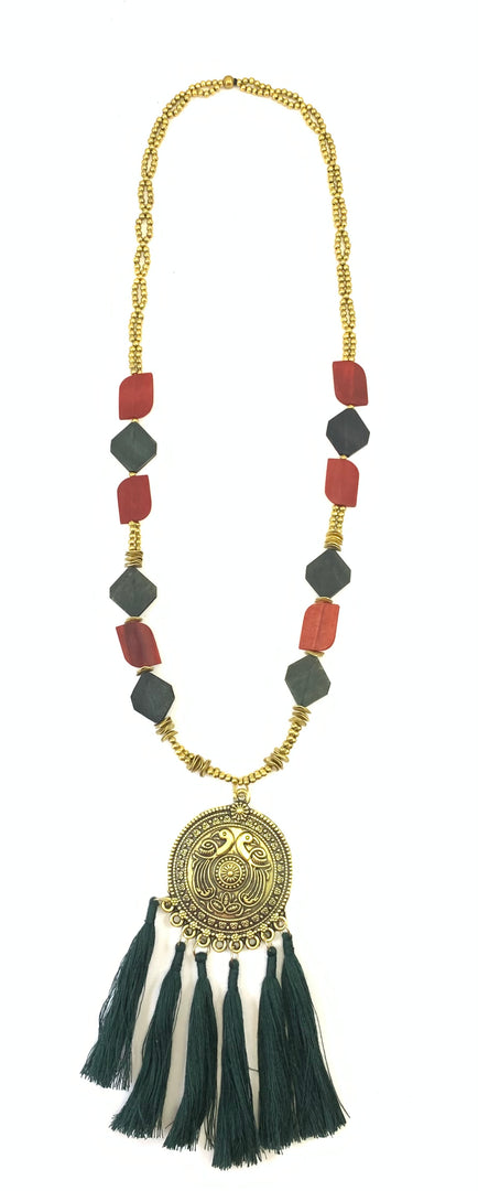 NK8581 - HORN BEAD & A/GOLD METAL BOLL/PENDANT WITH THREAD TASSEL NECKLACE