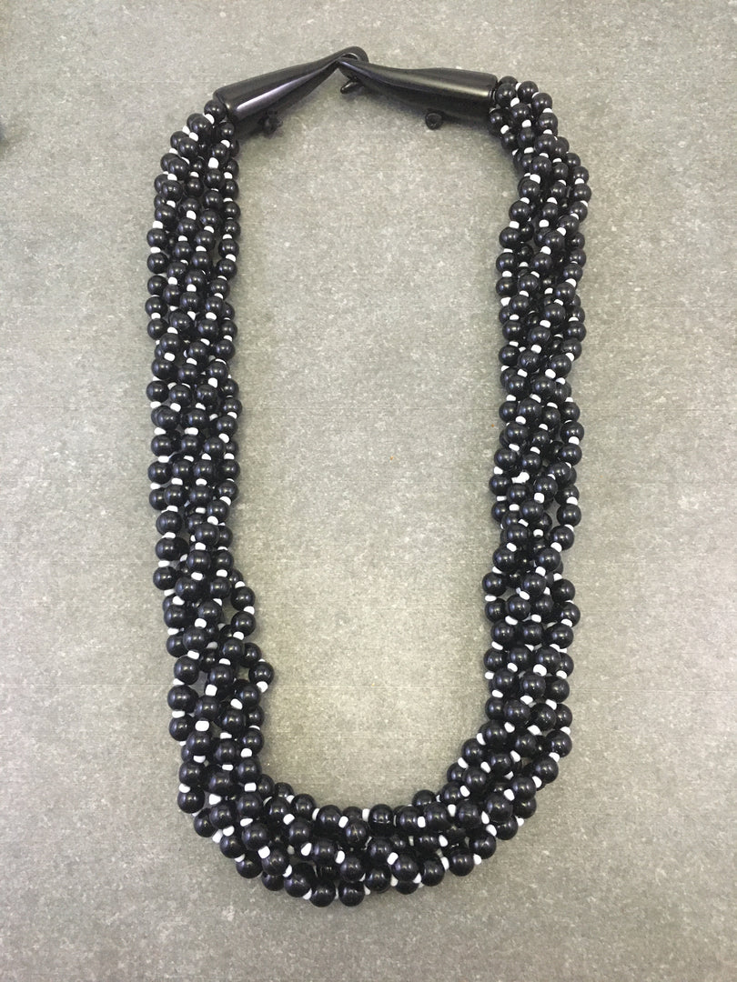 BLACK AND WHITE RESIN AND SEED BEAD NECKLACE