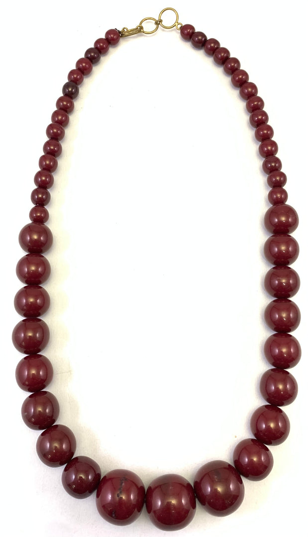 MAROON COLOUR RESIN BEAD NECKLACE