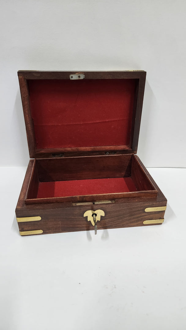 MIG 199 Sheesham Wood With Brass Inlay Work Lock & Key Box