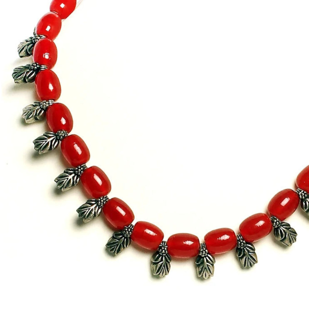 BBN 101 Red glass & metal bead necklace