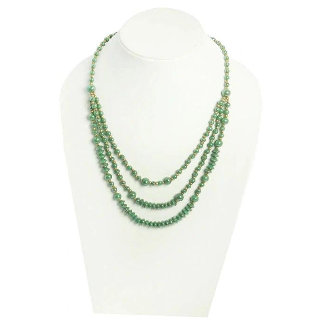 VPJ 229B Green glass bead luster polish & brass ball 3 mm necklace