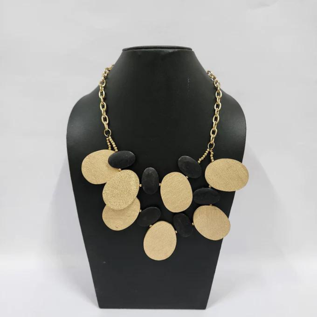 NK 11099 WOODEN NECKLACE WITH GOLDEN & BLACK