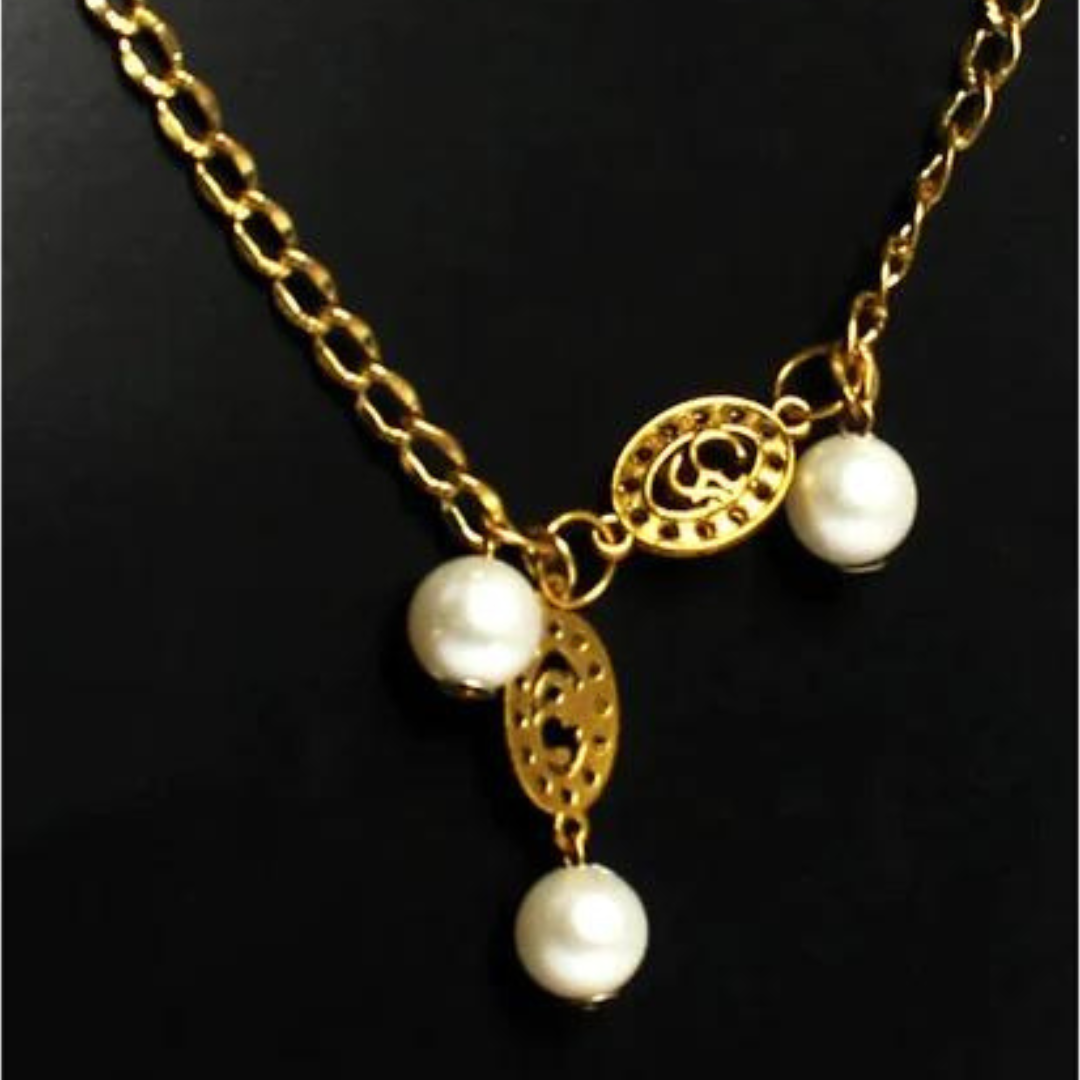 Chain with Artificial Bead Necklace