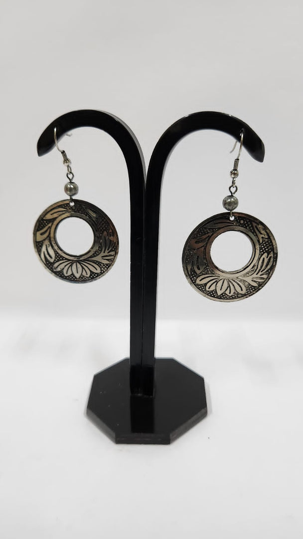 METAL RING ANTIQUE SILVER EARRINGS