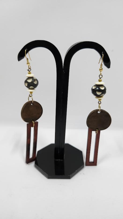 HORN & BONE BROWN & BLACK & WHITE COLOR EARRINGS