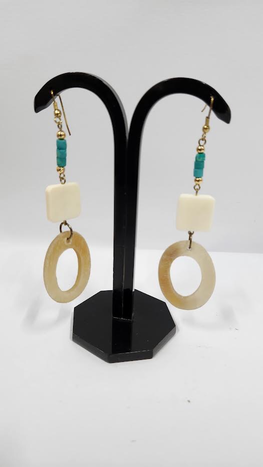 BONE & HORN BEAD NATURAL & TURQUOISE COLOR EARRINGS