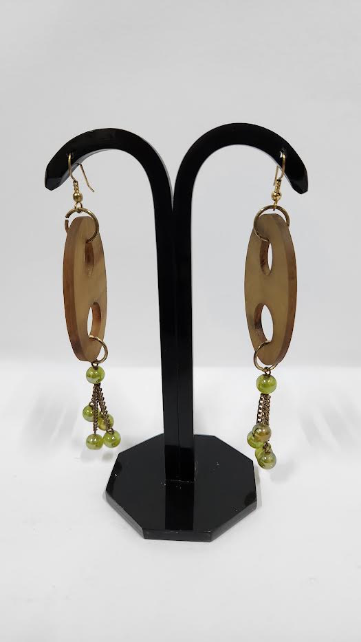 HORN BEAD BEIGE COLOR EARRINGS