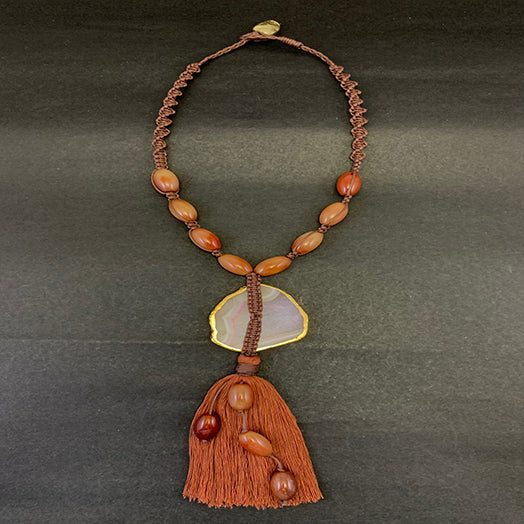 BROWN COTTON WAXCORD GOLD ALUMINIUM, CARNELIAM STONE NECKLACE