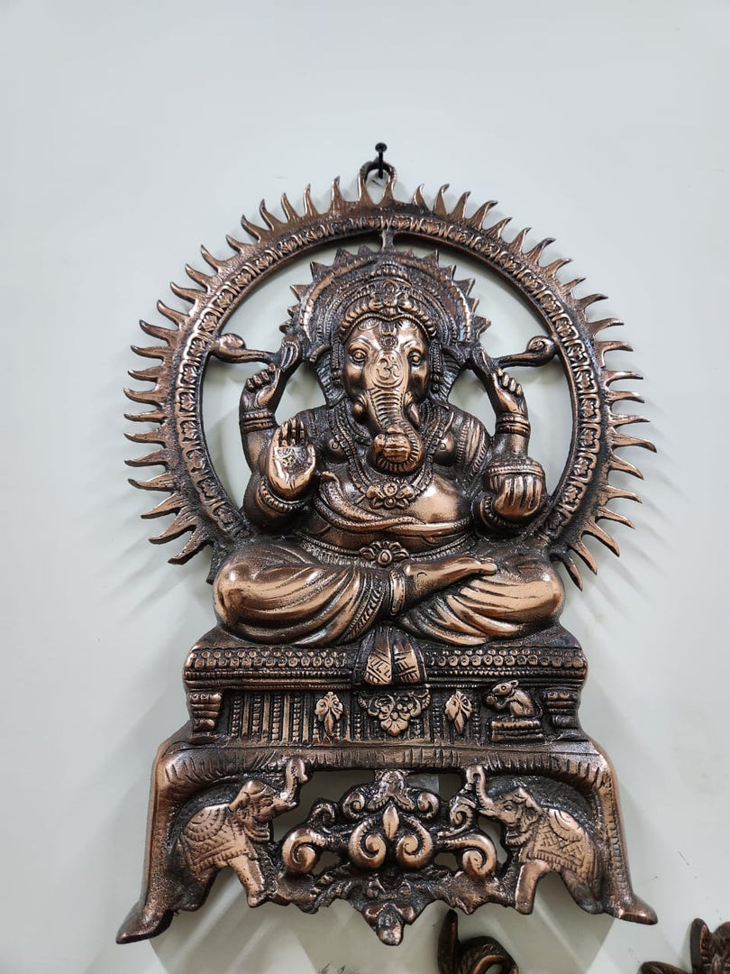 Ganesha Wall Hanging Statue Showpiece dastakaaristore