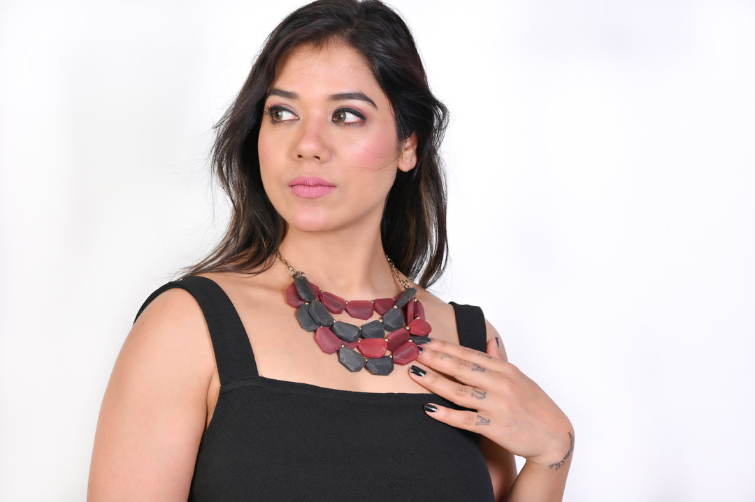 NK 8864 Maroon & slate grey horn necklace dastakaaristore